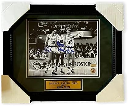 לארי בירד רוברט פאריש קווין מקהייל חתום אוטומטי 8x10 תמונה ממוסגרת ל- 11x14 NEP - תמונות NBA עם חתימה